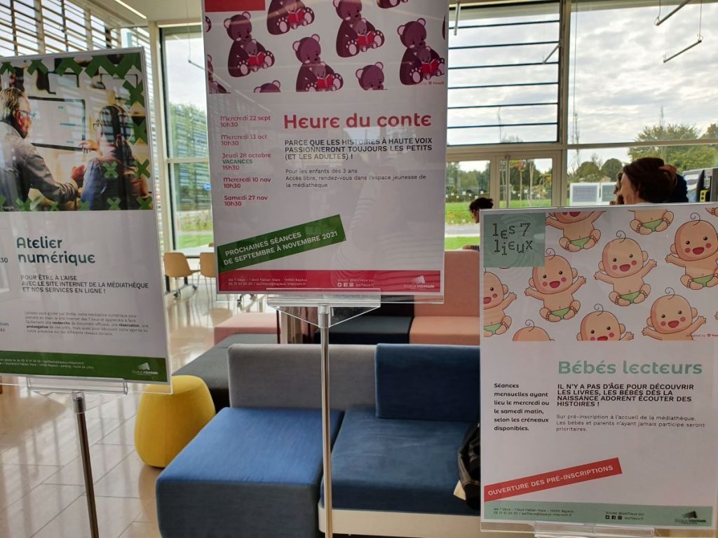 Affiches pour des activités organisées aux 7 lieux, à Bayeux : ateliers numériques, heures du conte, bébé lecteur