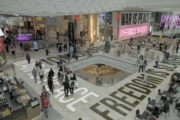 Photo du documentaire Orwell : 2+2 = 5