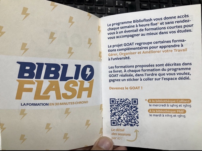 Page de couverture du livret "Biblioflash", programme de formations courtes de 30 minutes, avec QR code d'inscription aux sessions.