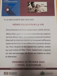 Photo d'un panneau de valorisation du prix du public à Marseille